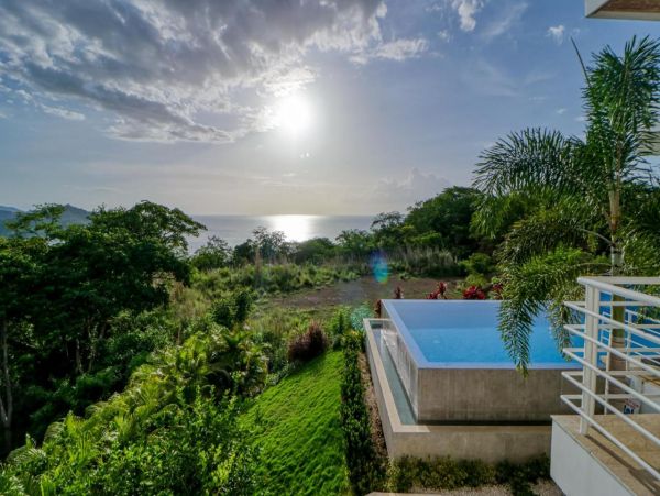 Luxury Vacation Villa in Costa Rica with Amazing Ocean Views