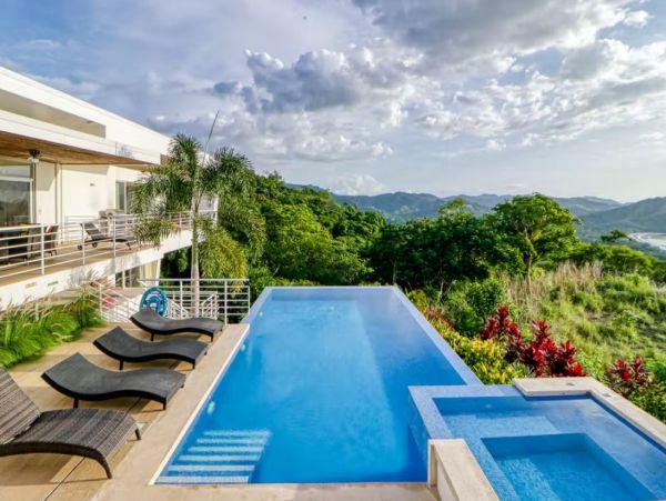 Luxury Vacation Villa in Costa Rica with Amazing Ocean Views