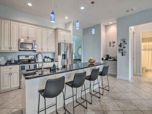 Canal Views Cape Coral Vacation Home Four Bedrooms Sleeps 8