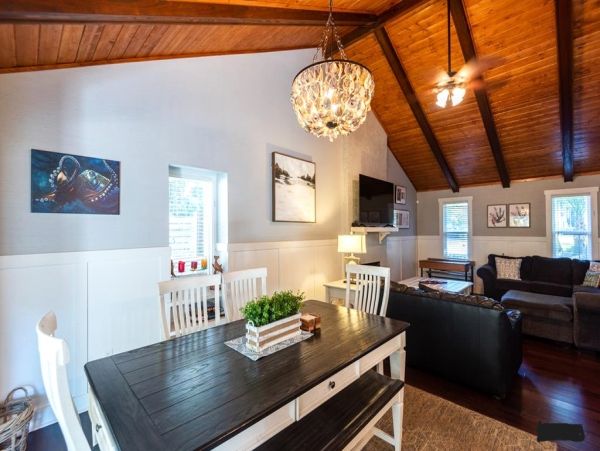 Hilton Head Vacation Pool Home Three Bedroom