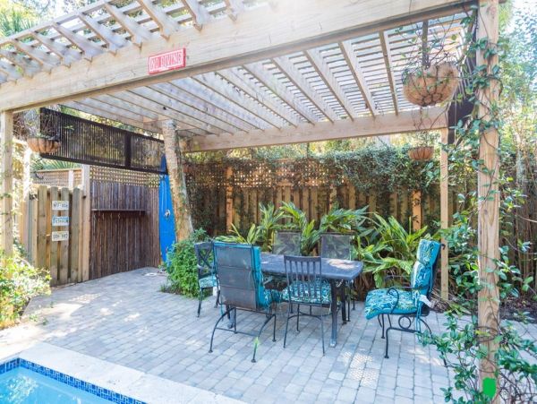 Hilton Head Vacation Pool Home Three Bedroom