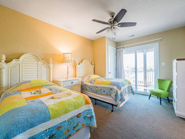 Corolla Vacation Home Twelve Bedroom Walk to Beach