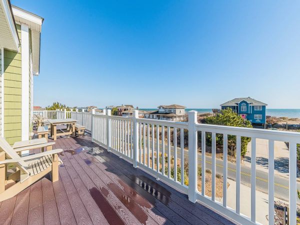 Corolla Vacation Home Twelve Bedroom Walk to Beach