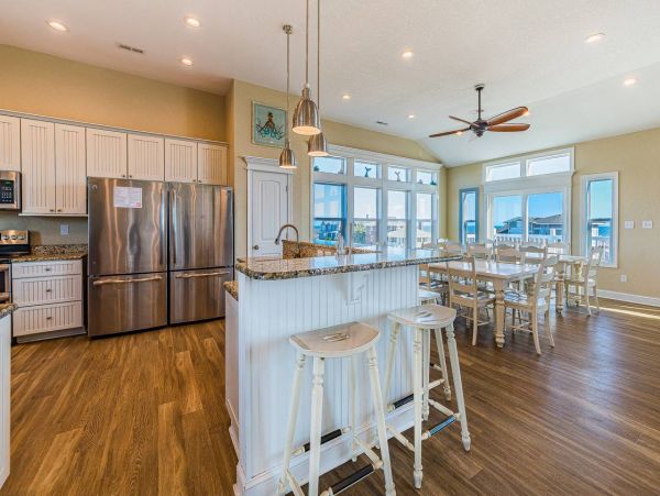Corolla Vacation Home Twelve Bedroom Walk to Beach