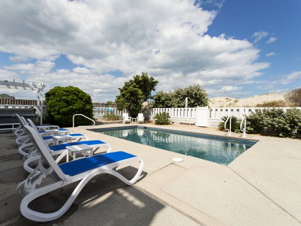 Stunning Pool Vacation Home Away from Home