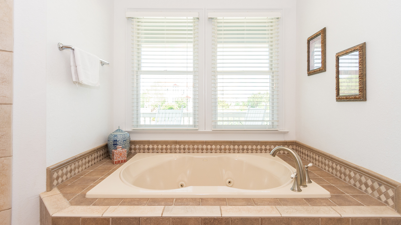 The Outer Banks Home 1016258