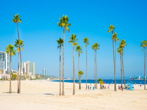 Long Beach Vacation Home Sleeps 8 Guests Walk To Beach