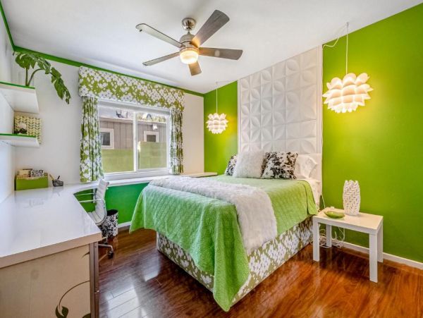 Mission Beach Vacation Home Four Bedrooms Walk to Beach
