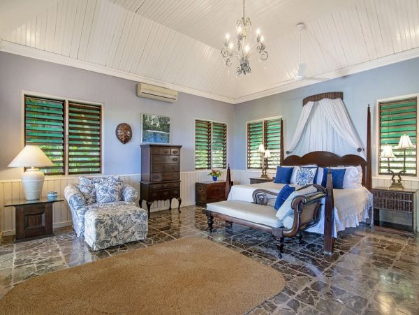 Jamaica Vacation Pool Villa On Beach Seven Bedrooms