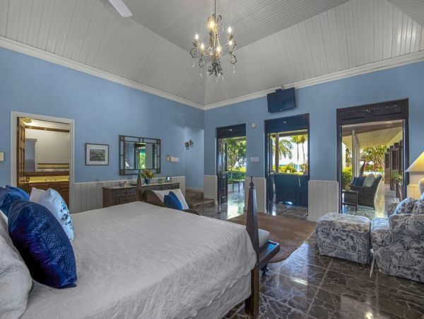Jamaica Vacation Pool Villa On Beach Seven Bedrooms