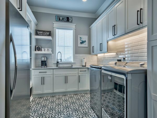 Gulf Views Miramar Luxury Vacation Home Five Bedrooms