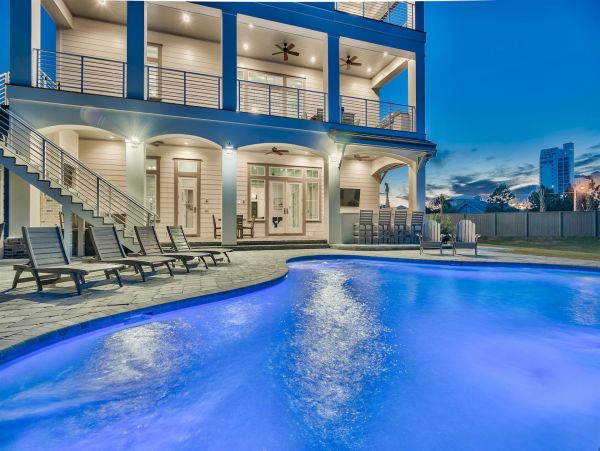 Gulf Views Miramar Luxury Vacation Home Five Bedrooms
