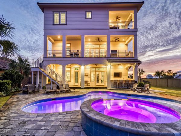 Gulf Views Miramar Luxury Vacation Home Five Bedrooms