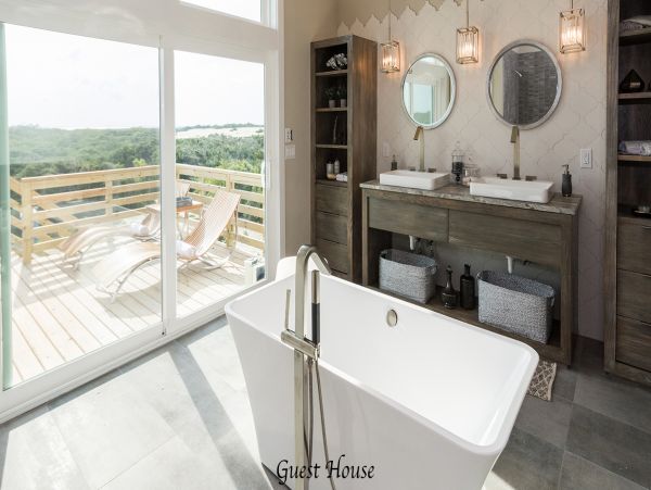 The Outer Banks Home 1016355