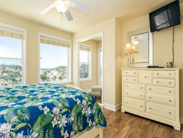 The Outer Banks Home 1016359