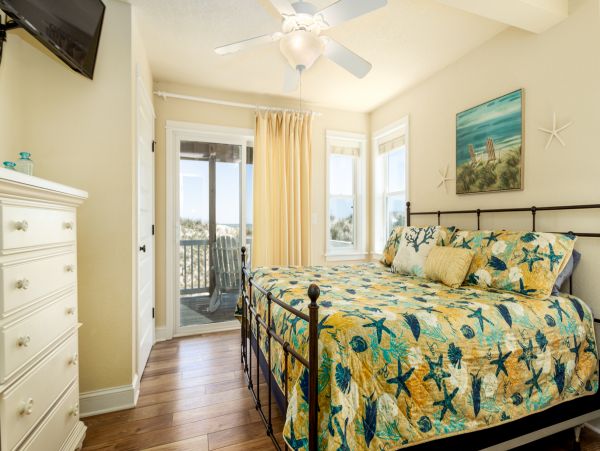 The Outer Banks Home 1016359