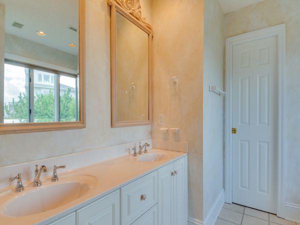 The Outer Banks Home 1016411