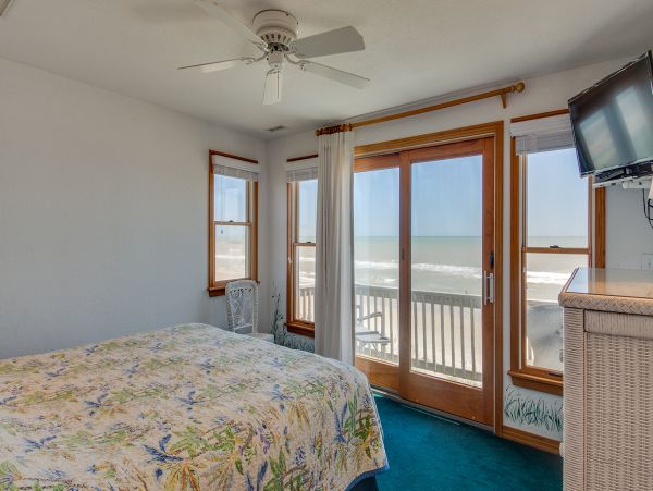 The Outer Banks Home 1016419