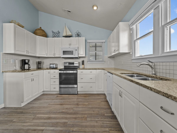 Spacious Outer Banks Retreat with Private Pool, Hot Tub & Game Room