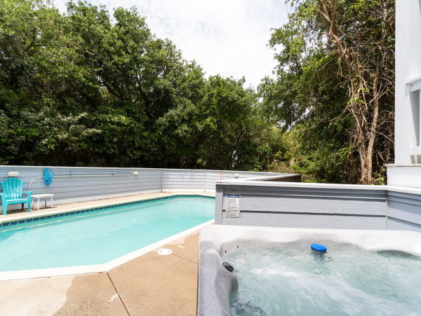Luxurious Vacation Rental in Duck