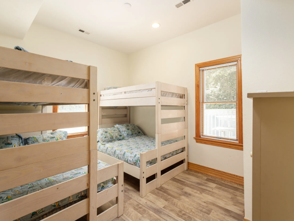 Luxurious Vacation Rental in Duck