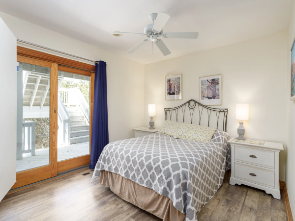 Luxurious Vacation Rental in Duck