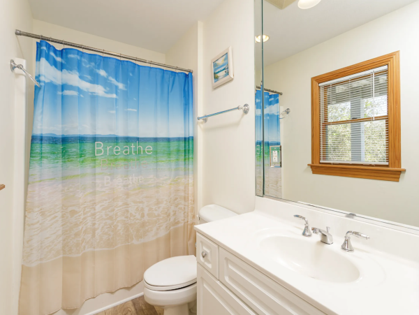 Luxurious Vacation Rental in Duck