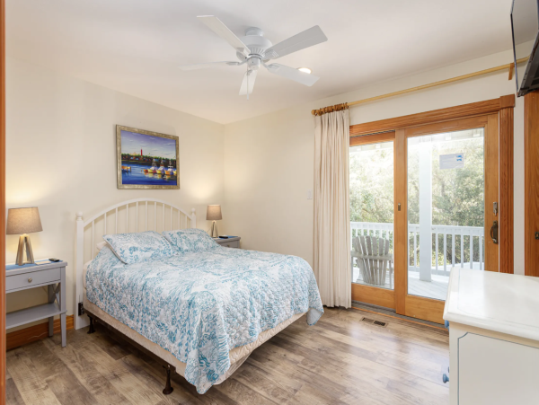 Luxurious Vacation Rental in Duck