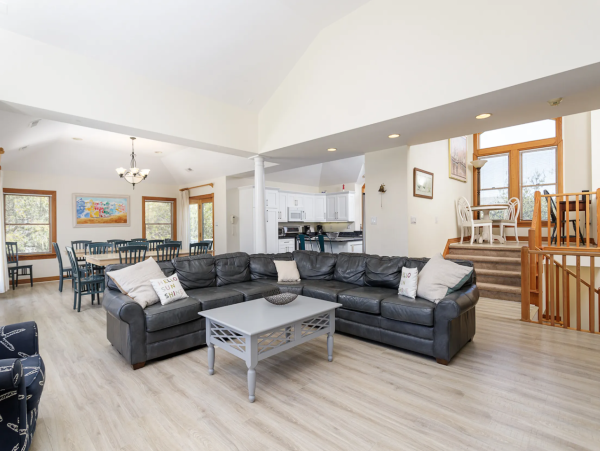 Luxurious Vacation Rental in Duck