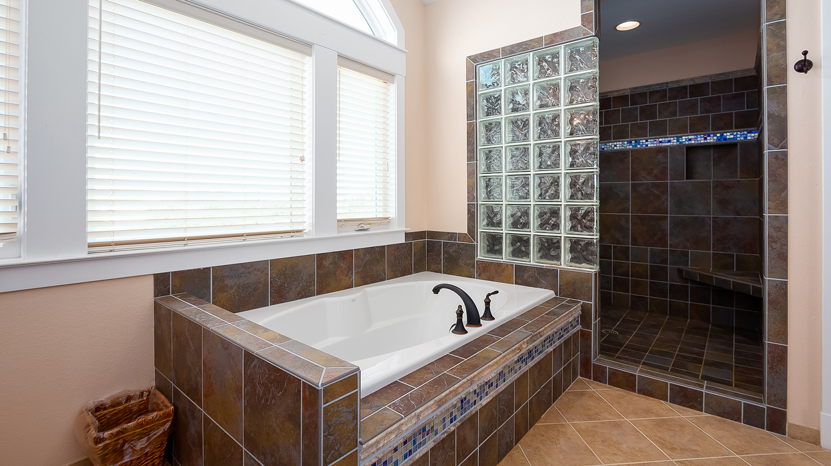 The Outer Banks Home 1016642