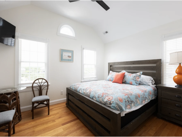 Outer Banks Beach House Movie Theatre NEW ARRIVAL