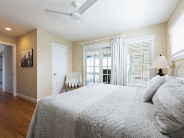Outer Banks Beach House Movie Theatre NEW ARRIVAL