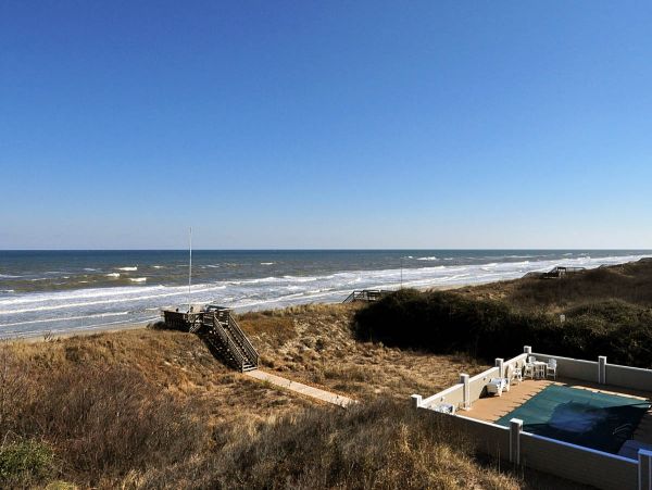 The Outer Banks Home 1016678