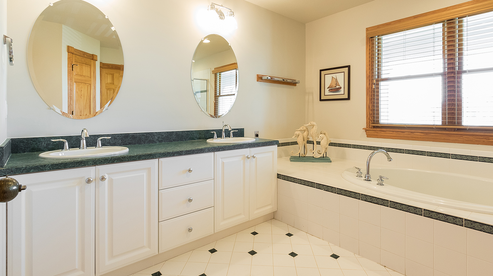 The Outer Banks Home 1016749