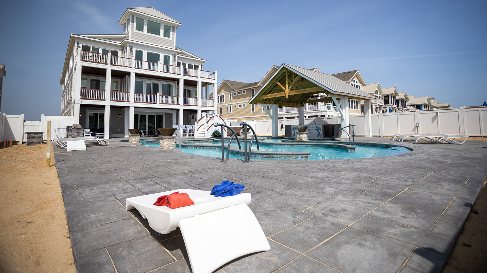 The Outer Banks Home 1016758
