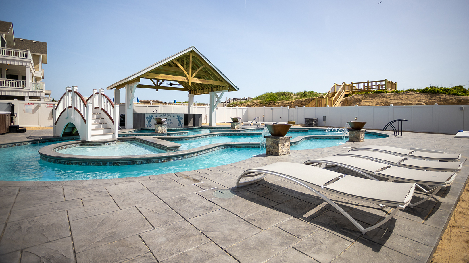 The Outer Banks Home 1016758