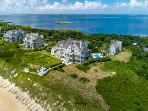 The Outer Banks Home 1016804