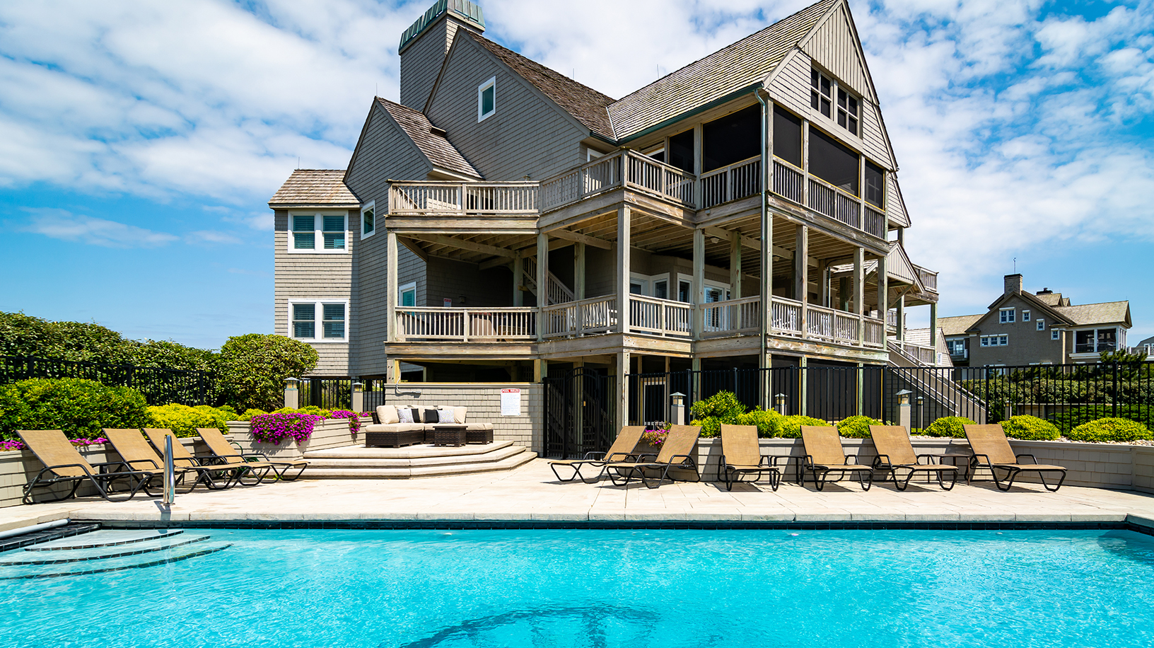 The Outer Banks Home 1016804