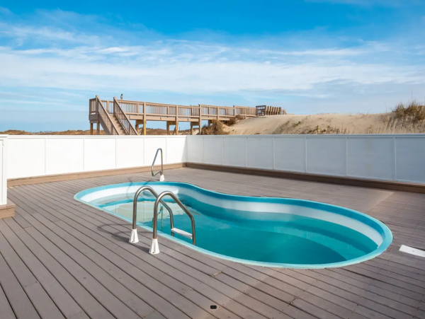 Pet-frendly Vacation Home 8 Bedroom & Pool in Corolla