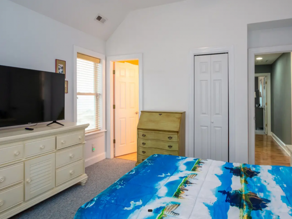 Pet-frendly Vacation Home 8 Bedroom & Pool in Corolla