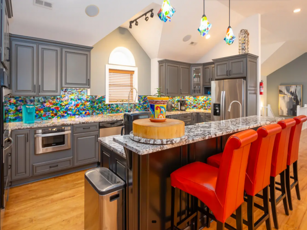 Pet-frendly Vacation Home 8 Bedroom & Pool in Corolla
