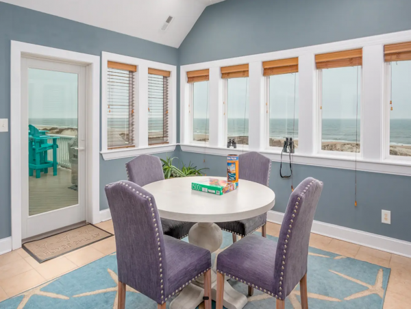 Pet-frendly Vacation Home 8 Bedroom & Pool in Corolla