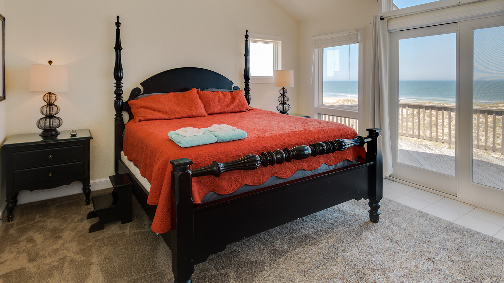 17 Bedroom Ocean front house in the Outer Banks