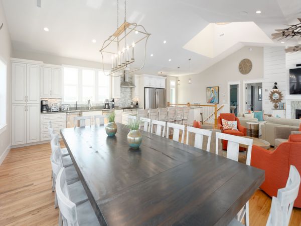 Upscale Twelve Bedroom Vacation Rental in The Outer Banks