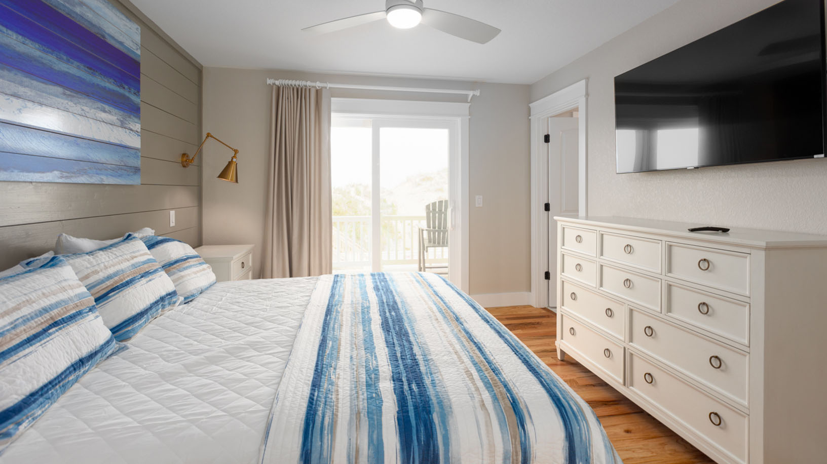 Upscale Twelve Bedroom Vacation Rental in The Outer Banks