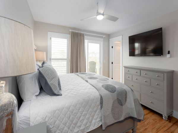 Upscale Twelve Bedroom Vacation Rental in The Outer Banks