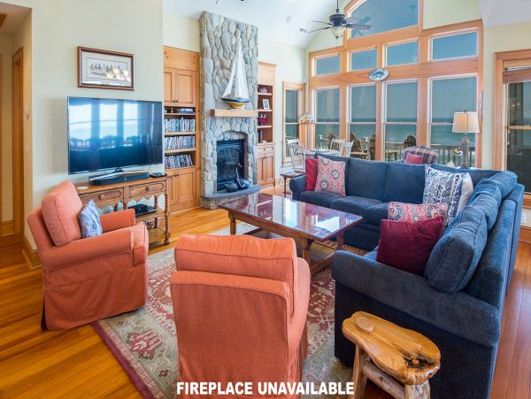What a Charmer! Ocean Front Nags Head Rental Home