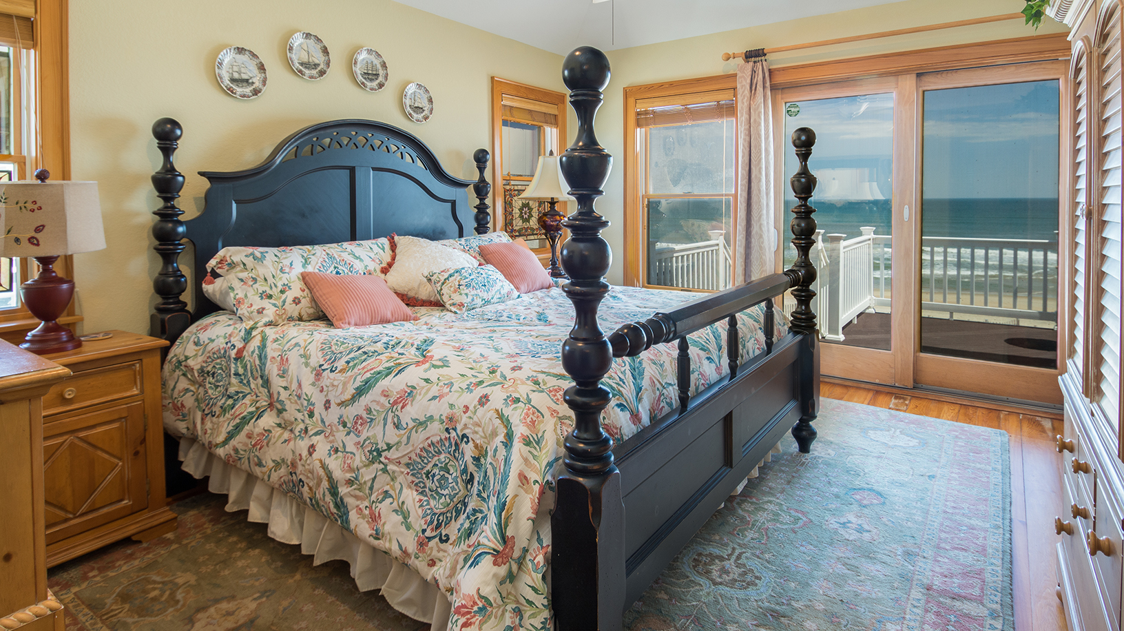 What a Charmer! Ocean Front Nags Head Rental Home