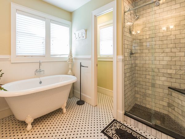 What a Charmer! Ocean Front Nags Head Rental Home