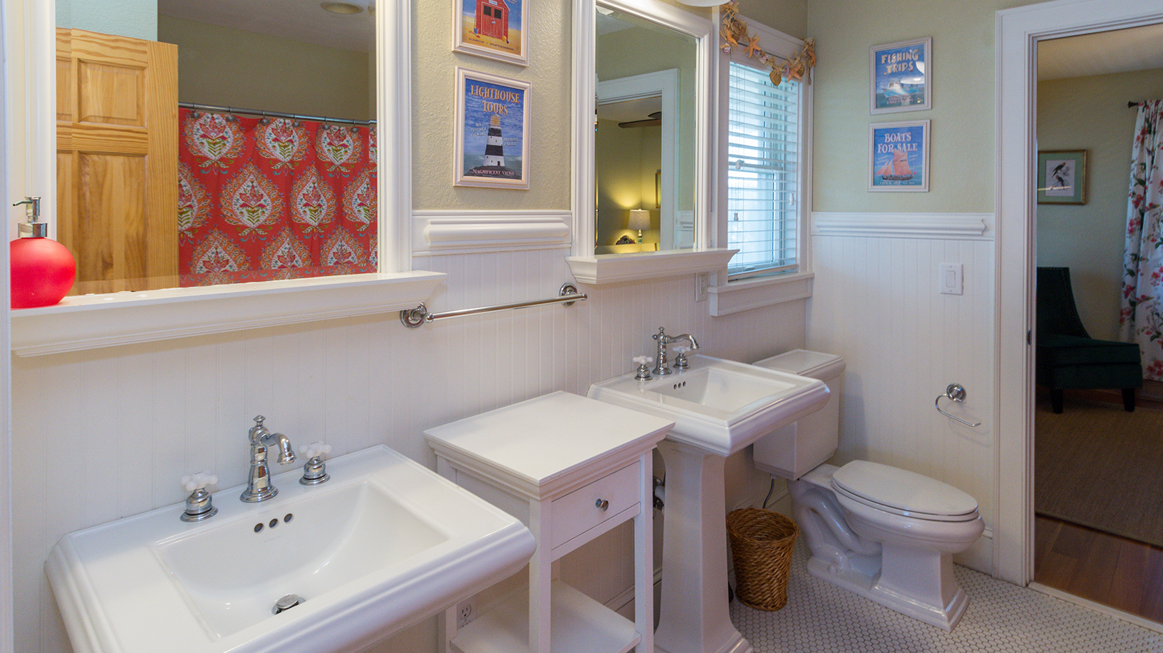 What a Charmer! Ocean Front Nags Head Rental Home